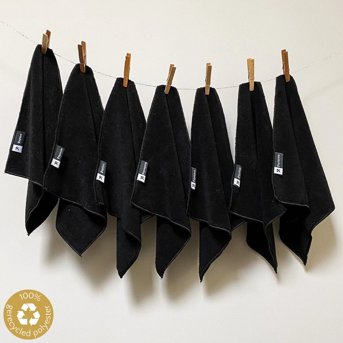 Kitchen Lab Co.® Microvezeldoekjes Zwart - Dagelijks Doekje Set 7 Stuks - 30x30cm - Gelabeld Met Weekdagen - Vaatdoekjes Microvezel 1 Kitchen Lab Co.® Microvezeldoekjes Zwart - Dagelijks Doekje Set 7 Stuks - 30x30cm - Gelabeld Met Weekdagen - Vaatdoekjes Microvezel