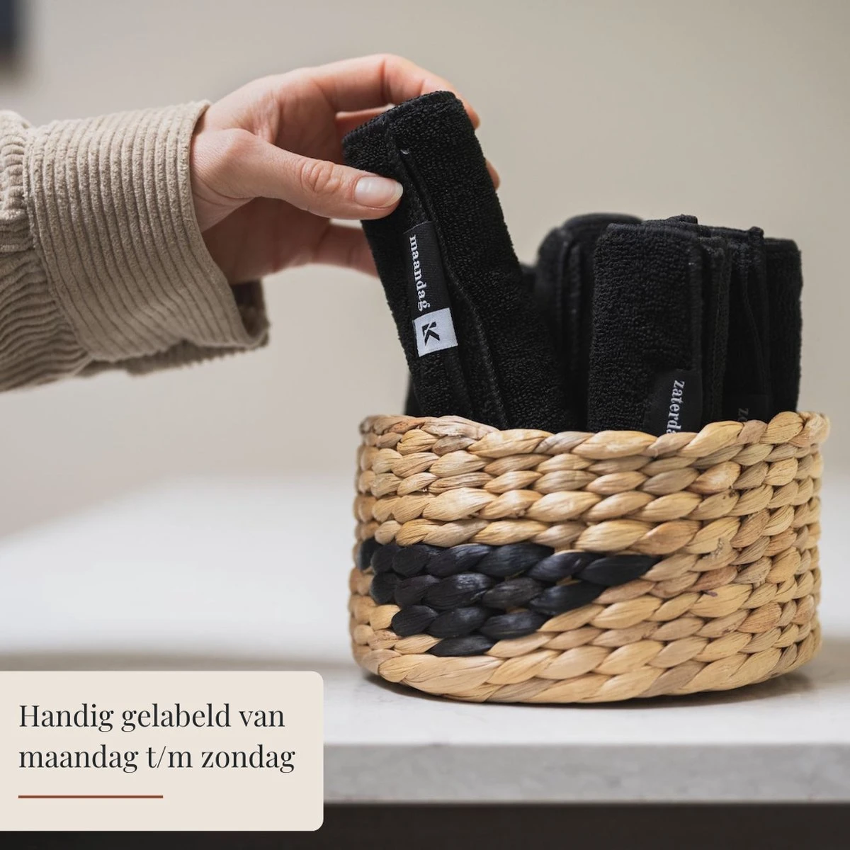 Kitchen Lab Co.® Microvezeldoekjes Zwart - Dagelijks Doekje Set 7 Stuks - 30x30cm - Gelabeld Met Weekdagen - Vaatdoekjes Microvezel 2 Kitchen Lab Co.® Microvezeldoekjes Zwart - Dagelijks Doekje Set 7 Stuks - 30x30cm - Gelabeld Met Weekdagen - Vaatdoekjes Microvezel - Afbeelding 2