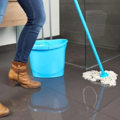 Secucare Anti Slip Spray 100ml - Antislip Voor Tegelvloeren -Schoonmaakartikelen Winkel 1200x1200 640