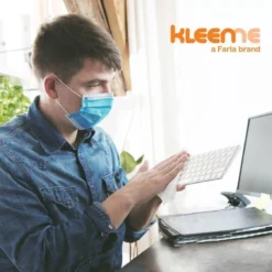 Schoonmaakdoekjes - Ontsmettingsdoekjes - Desinfectiedoekjes - Desinfectie Doekjes - KleenMe - Alcohol Doekjes - Alcoholdoekjes - Allesreiniger Zachte Antibacteriële Alcohol Wipes- 100 Doekjes - Met Dispenser - 70% Alcohol - 185 X 110mm -Schoonmaakartikelen Winkel 1200x1200 691