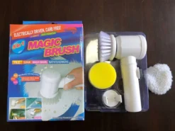 V&P Magic Brush - Elektrische Multifunctionele Schoonmaakborstel - 3 Opzetstukken - Wasborstel - Poetsmachine - Schrobborstel - Handborstel - Werkborstel - Schrobber - Boorborstel - Schoonmaakmiddelen - Reinigingsborstel -Schoonmaakartikelen Winkel 1200x900